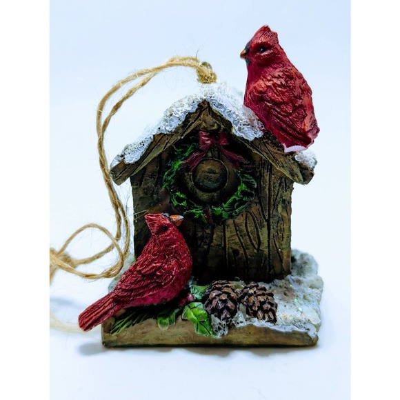 Vintage Resin Cardinals Christmas Tree Birdhouse Ornament Snow Holly Wreath - Picture 6 of 7